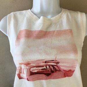 Old Navy sleeveless beach graphic